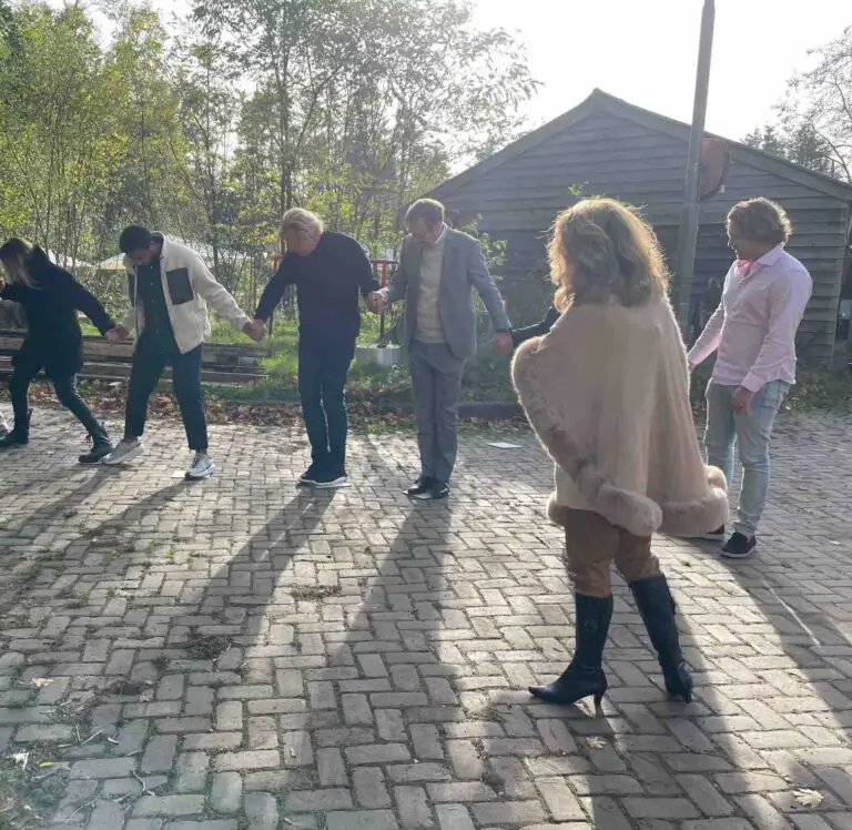 carrying out team outing assignment